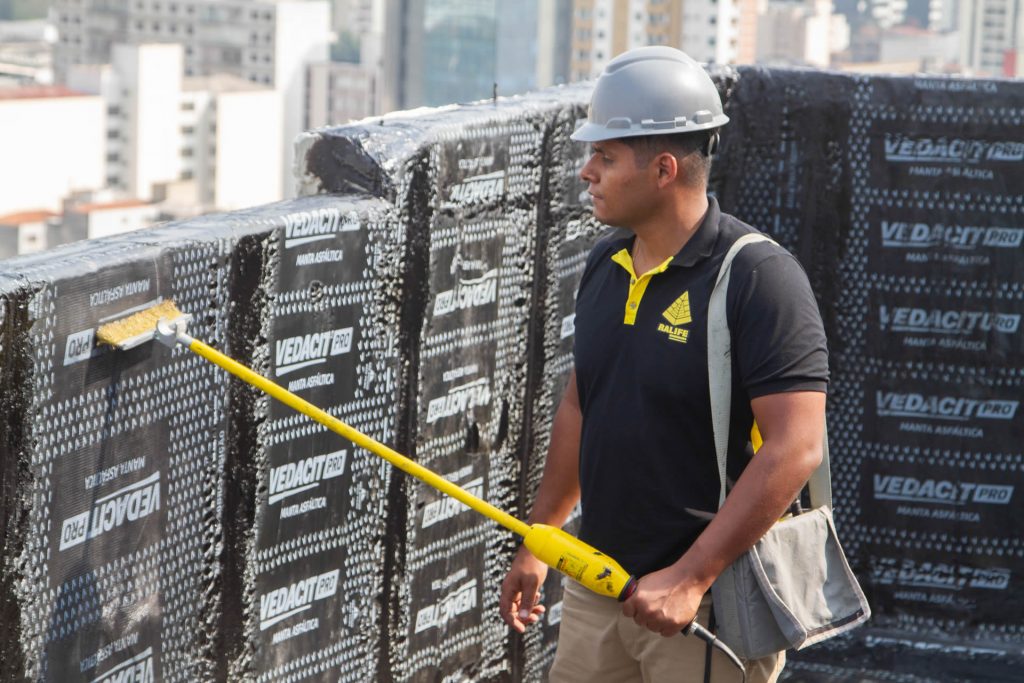 teste de estanqueidade em manta asfáltica na construção civil