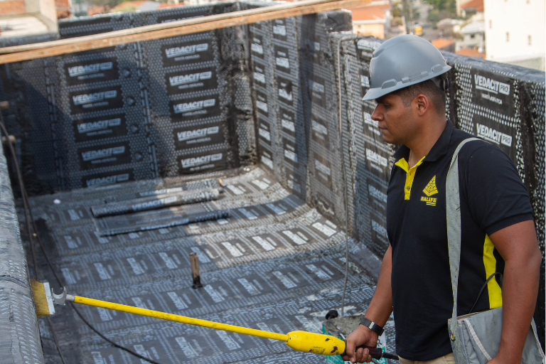 O teste de estanqueidade é necessário em obras que façam o uso das mantas.